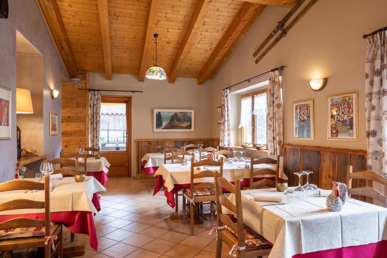 Mont Velan Chambres & Restaurant Saint-Oyen Exterior photo